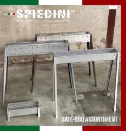 Spiedini Saté-bbq Bali 40 Mini - Kleine, Smalle Houtskoolbarbecue Met Horizontaal Rooster Voor Sate Of Andere Spiesjes - 40 Cm Lang, 11 Cm Breed, 14 Cm Hoog - Ideaal Voor Tuin- Of Open Haard, Of Balkon - Materiaal: Gealuminiseerd Ijzer -Barbecue Gereedschap Winkel 1153x1200