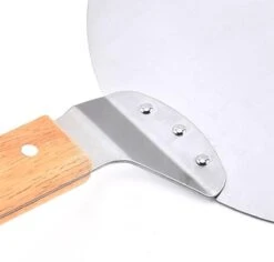 Luxe Pizzaschep Voor Verse Pizza - Extra Groot - RVS 30CM - Grote Pizza Schep Voor Oven Of BBQ Barbecue - Hout Handvat - Pizzaspatel Voor Zelfgemaakte Ovenpizza 9 Luxe Pizzaschep Voor Verse Pizza - Extra Groot - RVS 30CM - Grote Pizza Schep Voor Oven Of BBQ Barbecue - Hout Handvat - Pizzaspatel Voor Zelfgemaakte Ovenpizza -Barbecue Gereedschap Winkel 1200x1148 3