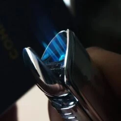 Cohiba® Sigarenaansteker - Sigarenboor - Sigaren - Sigaar - Cohiba Aansteker - Sigarenboor - Sigaren Accessoires - Sigarenknipper - Sigaar Aansteker - Cohiba - Incl. Luxe Geschenkdoos - Zwart 9 Cohiba® Sigarenaansteker - Sigarenboor - Sigaren - Sigaar - Cohiba Aansteker - Sigarenboor - Sigaren Accessoires - Sigarenknipper - Sigaar Aansteker - Cohiba - Incl. Luxe Geschenkdoos - Zwart -Barbecue Gereedschap Winkel 1200x1197 4