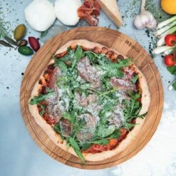 Boska Pizzaplank Friends L - BBQ Accessoires - Eikenhout - Handige Opvanggeul - Ø 34 Cm -Barbecue Gereedschap Winkel 1200x1200 347