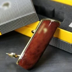 Cohiba® Sigarenaansteker - Sigarenboor - Sigaren - Sigaar - Cohiba Aansteker - Sigarenboor - Sigaren Accessoires - Sigarenknipper - Sigaar Aansteker - Cohiba - Incl. Luxe Geschenkdoos - Rood 25 Cohiba® Sigarenaansteker - Sigarenboor - Sigaren - Sigaar - Cohiba Aansteker - Sigarenboor - Sigaren Accessoires - Sigarenknipper - Sigaar Aansteker - Cohiba - Incl. Luxe Geschenkdoos - Rood -Barbecue Gereedschap Winkel 1200x1200 517