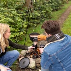 Esschert Design - Driepoot Met Ketting - Haardvuur Accessoires - Staal - Zwart -Barbecue Gereedschap Winkel 1200x1200 59