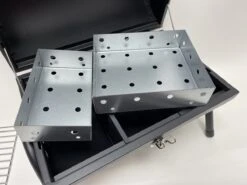 Compacte Draagbare Kolen BBQ Van Wolff BBQ - Handig Voor Op De Camping Op Het Strand Of In Een Park - Smoker Barbecue - Draagbare Lichtgewicht Bbq - Met Thermometer En Lucht Doorvoer. Laat Je Vlees Langzaam Garen. 14 Compacte Draagbare Kolen BBQ Van Wolff BBQ - Handig Voor Op De Camping Op Het Strand Of In Een Park - Smoker Barbecue - Draagbare Lichtgewicht Bbq - Met Thermometer En Lucht Doorvoer. Laat Je Vlees Langzaam Garen. -Barbecue Gereedschap Winkel 1200x899 14