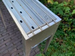 Spiedini Saté-bbq Bali 80 - Saté Houtskoolbarbecue Met Horizontaal Rooster - 80 Cm Lang, 11 Cm Breed - Materiaal: Gealuminiseerd Ijzer 24 Spiedini Saté-bbq Bali 80 - Saté Houtskoolbarbecue Met Horizontaal Rooster - 80 Cm Lang, 11 Cm Breed - Materiaal: Gealuminiseerd Ijzer -Barbecue Gereedschap Winkel 1200x899 4