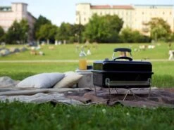 Weber Go-anywhere Houtskoolbarbecue - Zwart -Barbecue Gereedschap Winkel 1200x901 1