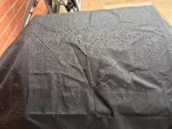 COVER UP HOC RED Label BBQ Hoes 145x61x117 Cm Waterdichte Barbecue Hoes / Afdekhoes Bbq / Met Trekkoord, Bbq Hoes, Bbq Hoes Waterdicht, Bbq Beschermhoes Zwart -Barbecue Gereedschap Winkel 1200x902 5