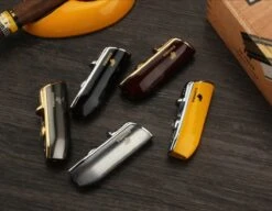 Cohiba® Sigarenaansteker - Sigarenboor - Sigaren - Sigaar - Cohiba Aansteker - Sigarenboor - Sigaren Accessoires - Sigarenknipper - Sigaar Aansteker - Cohiba - Incl. Luxe Geschenkdoos - Zwart 11 Cohiba® Sigarenaansteker - Sigarenboor - Sigaren - Sigaar - Cohiba Aansteker - Sigarenboor - Sigaren Accessoires - Sigarenknipper - Sigaar Aansteker - Cohiba - Incl. Luxe Geschenkdoos - Zwart -Barbecue Gereedschap Winkel 1200x934 3