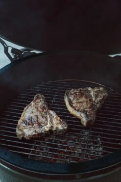 Kamado Vilt | BBQ Vilt | 3 Mm Dik ZWART | Kamado Vervangingsvilt | Hitteseal / Luchtseal BBQ | Geschikt Voor: Big Green Egg, Black Bastard, Kamado Joe, Big Joe & Grill Guru -Barbecue Gereedschap Winkel 800x1200