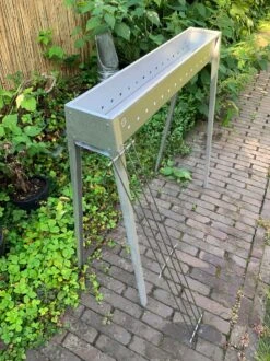 Spiedini Saté-bbq Bali 80 - Saté Houtskoolbarbecue Met Horizontaal Rooster - 80 Cm Lang, 11 Cm Breed - Materiaal: Gealuminiseerd Ijzer 33 Spiedini Saté-bbq Bali 80 - Saté Houtskoolbarbecue Met Horizontaal Rooster - 80 Cm Lang, 11 Cm Breed - Materiaal: Gealuminiseerd Ijzer -Barbecue Gereedschap Winkel 899x1200